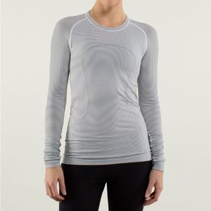 Lululemon Run: Swiftly Tech Long Sleeve *Stripe
White/Black Size 10